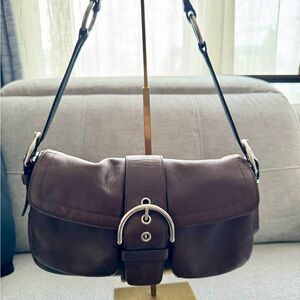 Classic Women's Leather Coach Soho Shoulder Bag in Dark Brown